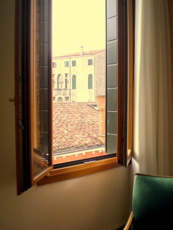 A Venetian