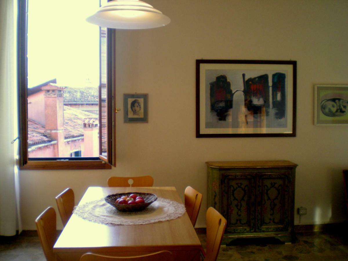 A Venetian Appartement *